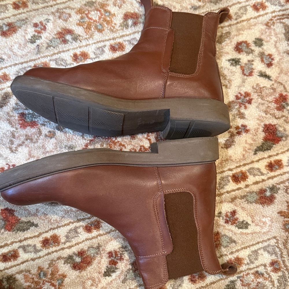 Shoe the Bear Chelsea Boots in Brown Leather - Picture 2 of 4